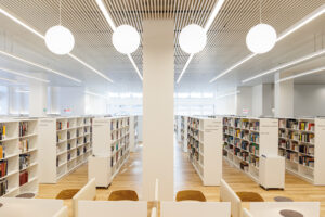 Ąžuolyno biblioteka – tarp keturių pretendenčių tarptautiniam apdovanojimui – Kas