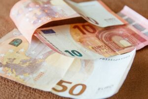 būtina leisti dalinai pasinaudoti sukaupta pensija – Kas vyksta Kaune