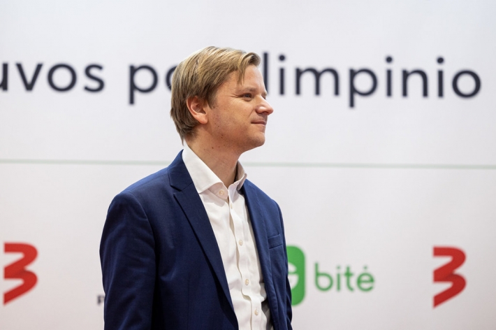 „Bitės“ ir „Tele2“ direktoriai – vieni turtingiausių strateginių įmonių vadovų
