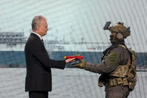 „Independence“ tapo Lietuvos nuosavybe – laive iškelta šalies trispalvė